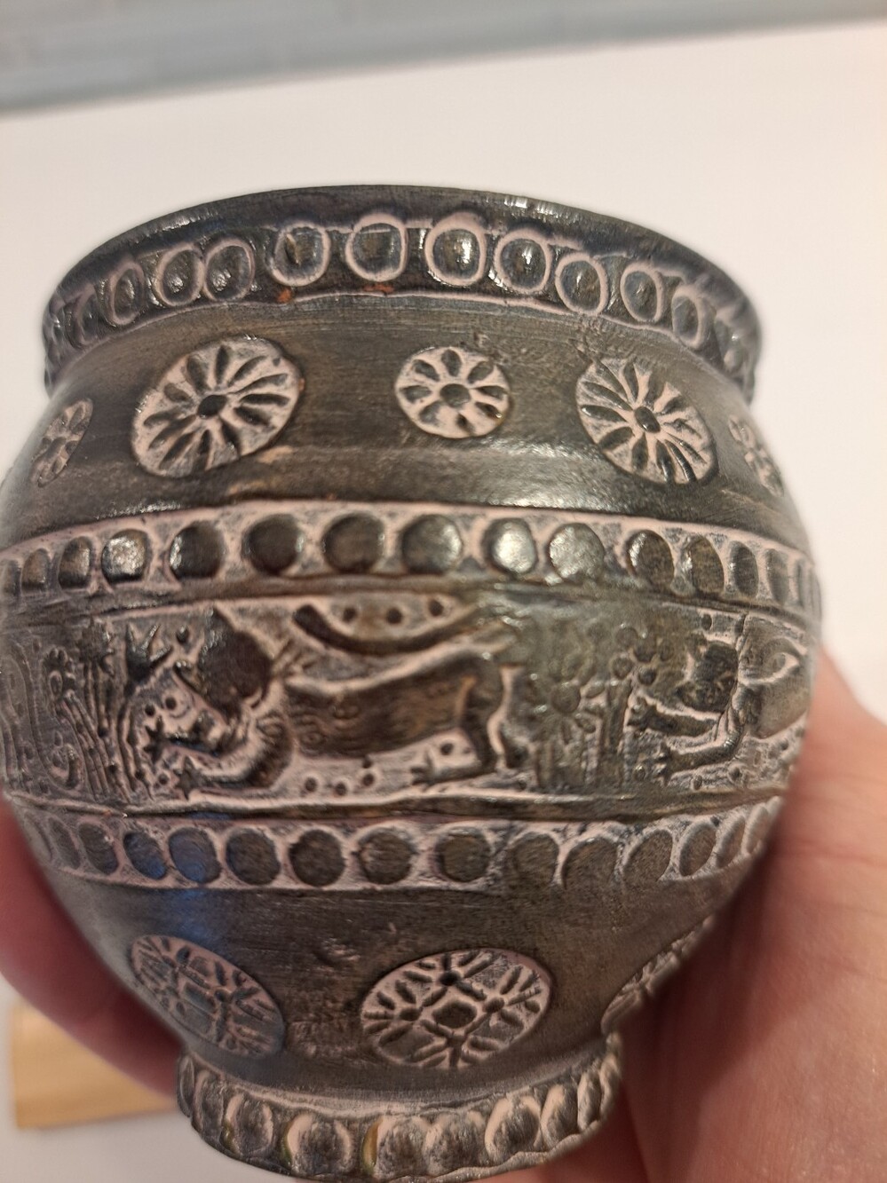 Vtg Greek Art Pottery Figural Relief Design Dark Brown Cat Flowers Small